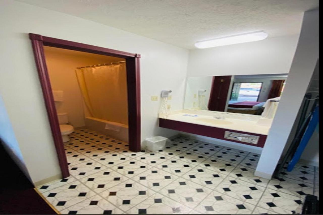 Royal Inn Albany المظهر الخارجي الصورة